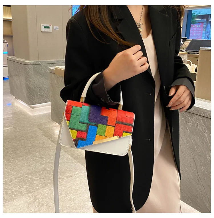 2023 New Autumn Fashion Color Contrast Shoulder Bag Fashion Simple Handheld Crossbody Women's Bag Small Square Bag
