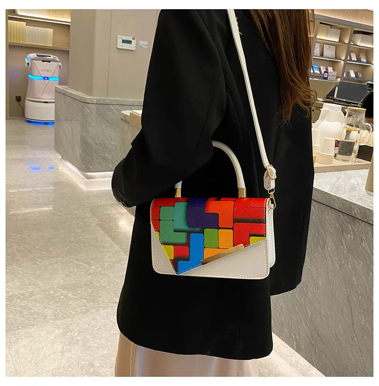 2023 New Autumn Fashion Color Contrast Shoulder Bag Fashion Simple Handheld Crossbody Women's Bag Small Square Bag